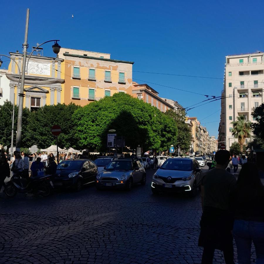Piazza Carita' Centro Storico Apartamento Nápoles Exterior foto