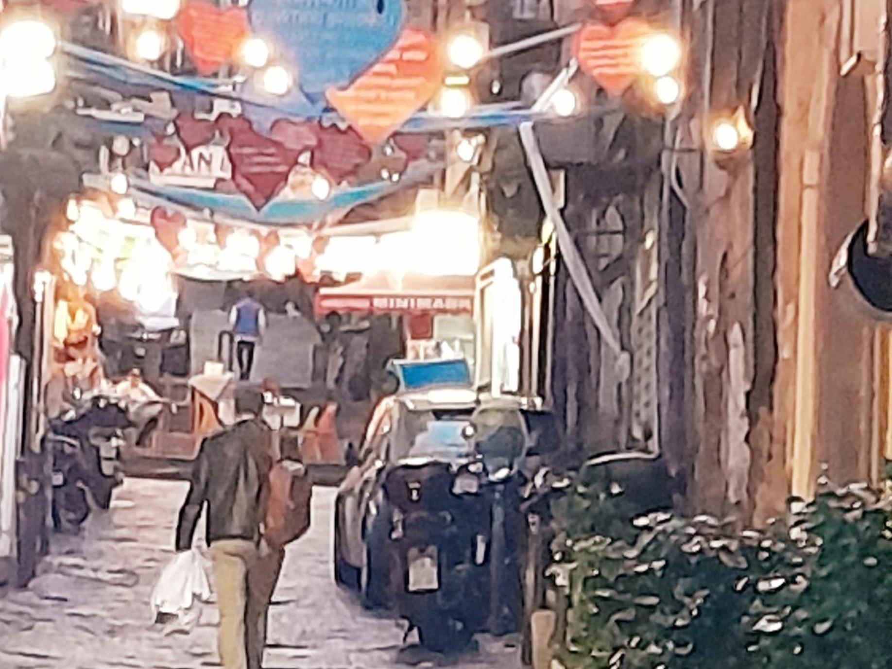 Piazza Carita' Centro Storico Apartamento Nápoles Exterior foto