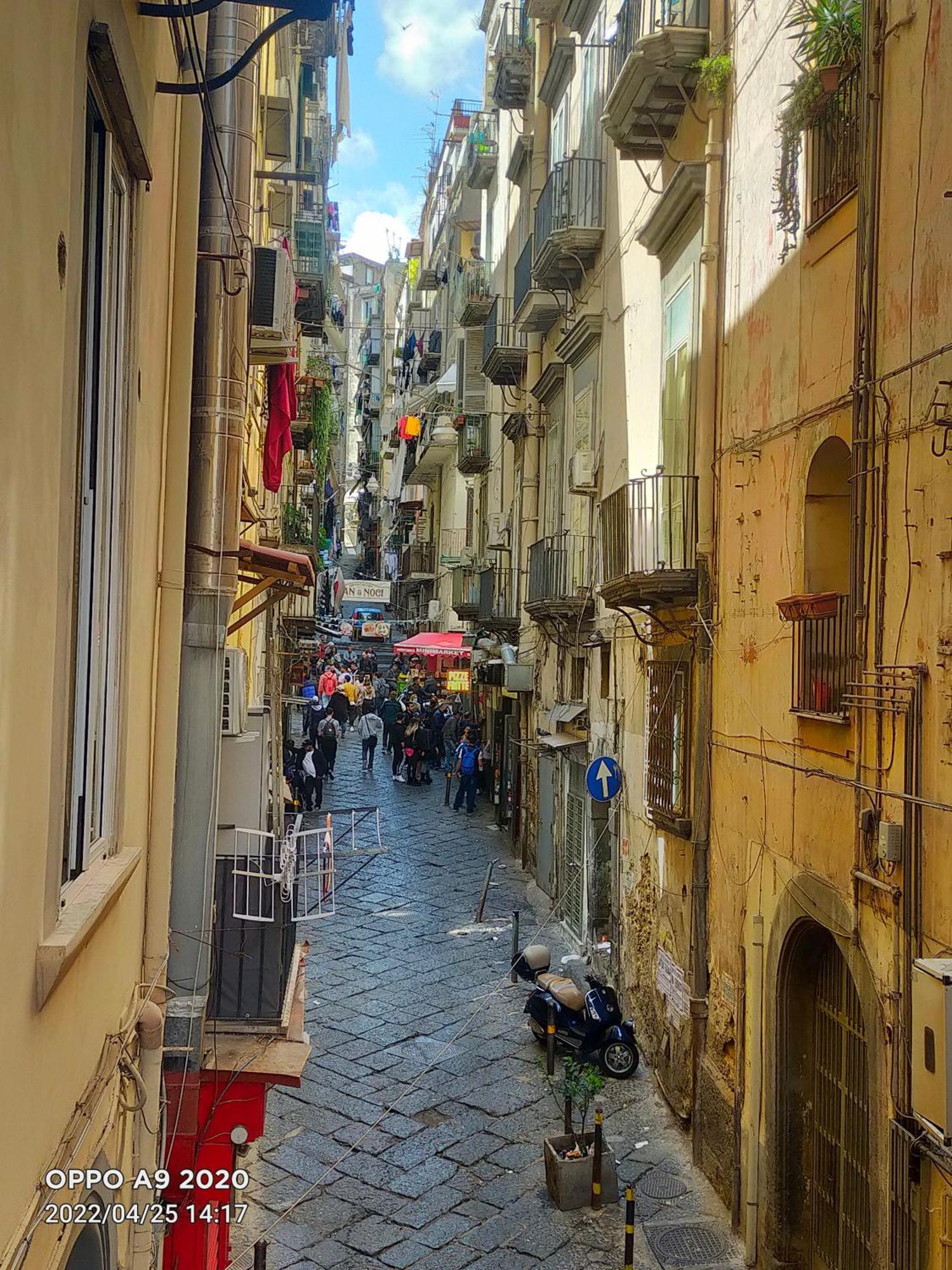 Piazza Carita' Centro Storico Apartamento Nápoles Exterior foto