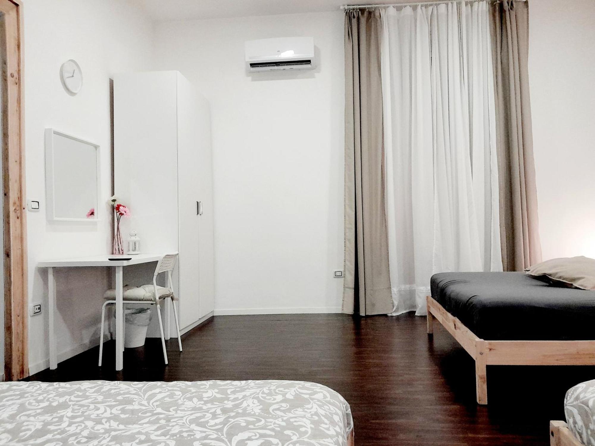 Piazza Carita' Centro Storico Apartamento Nápoles Quarto foto